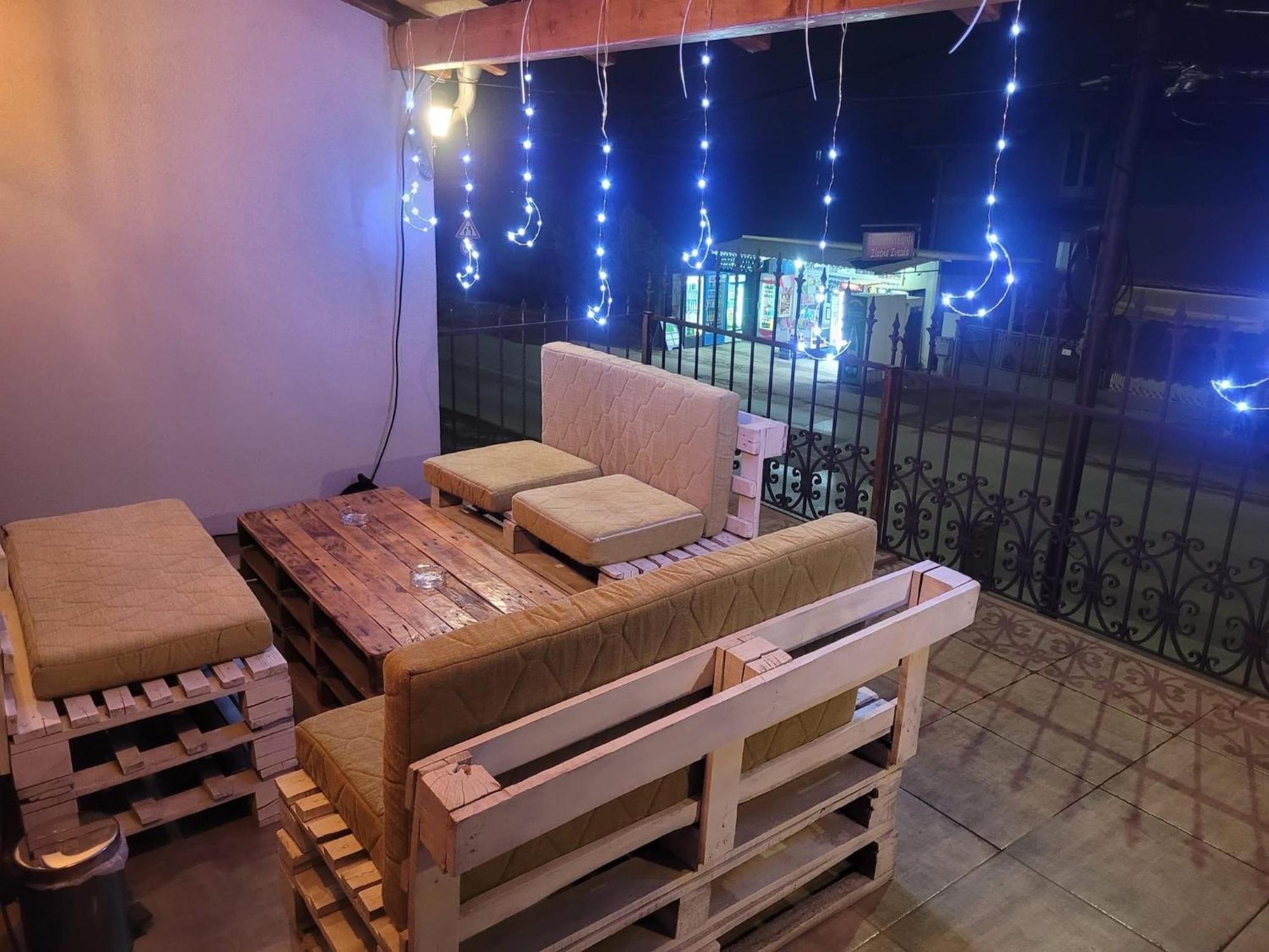 Apartments Pkt Delux Ni المظهر الخارجي الصورة