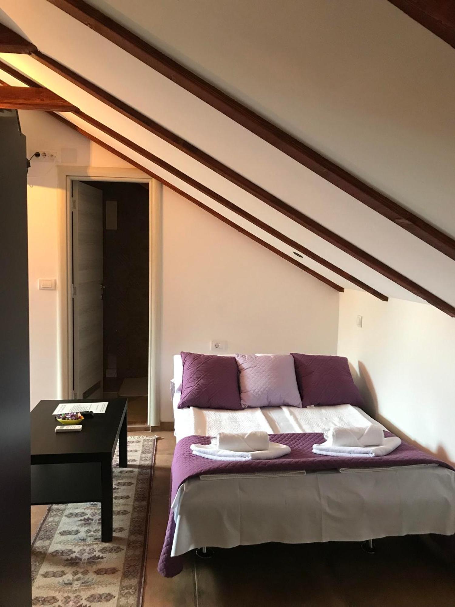 Apartments Pkt Delux Ni المظهر الخارجي الصورة